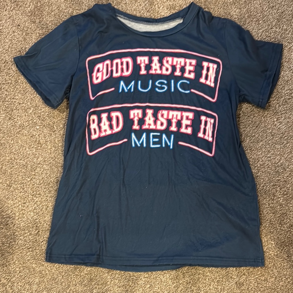 Graphic T